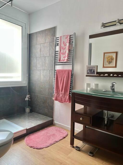 Moderno Y Amplio Apartamento En El Centro De Росас Экстерьер фото