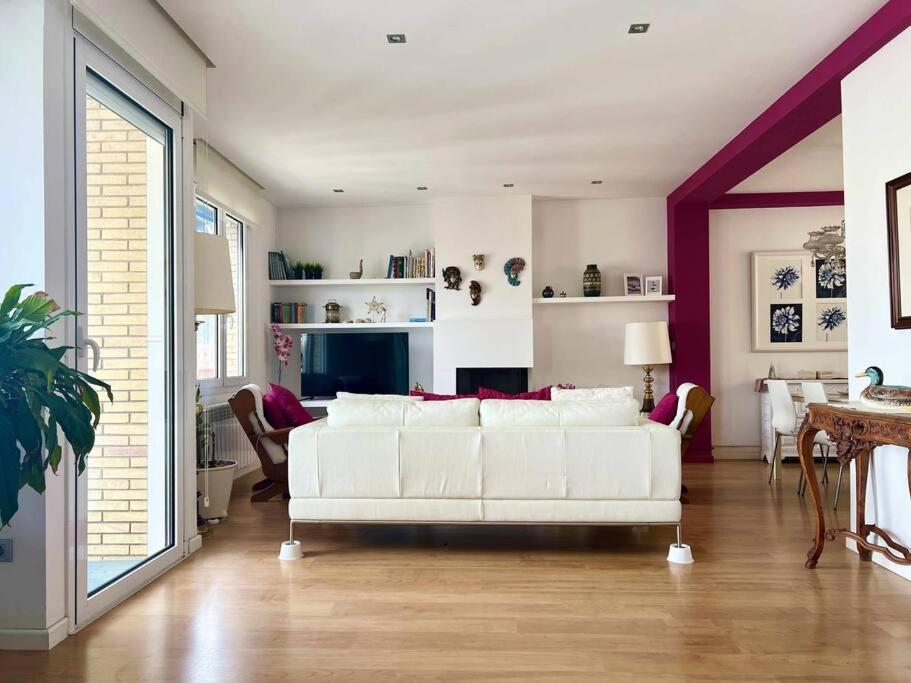Moderno Y Amplio Apartamento En El Centro De Росас Экстерьер фото