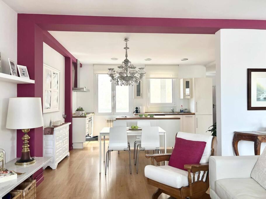 Moderno Y Amplio Apartamento En El Centro De Росас Экстерьер фото