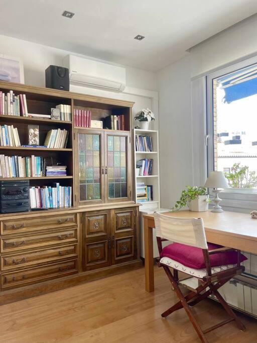 Moderno Y Amplio Apartamento En El Centro De Росас Экстерьер фото